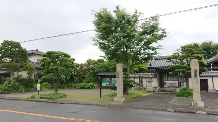 大通寺の山門・神門