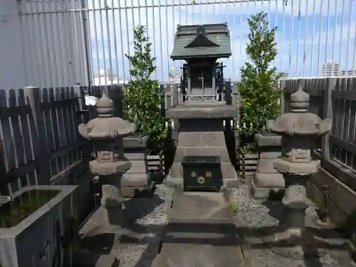 町田小田急豊川稲荷の{uncategorized: "未分類", other: "その他", undefined: "問題あり", building: "その他建物", grave: "お墓", sacred_gate: "鳥居", guardian: "狛犬", statue: "像", buddha: "仏像", history: "歴史", nature: "自然", garden: "庭園", animal: "動物", pagoda: "塔", temizu: "手水舎", mountain_gate: "山門・神門", sanctuary: "本殿・本堂", subordinate: "末社・摂社", art: "芸術", scenery: "景色", jizo: "地蔵", ema: "絵馬", goshuin: "御朱印", omikuji: "おみくじ", items: "授与品その他", amulet: "お守り", goshuincho: "御朱印帳", eats: "食事", festival: "お祭り", votive_dance: "神楽", shichigosan: "七五三参", wedding: "結婚式", experience: "体験その他", initially: "初詣", around: "周辺", anti_infection: "感染症対策"}