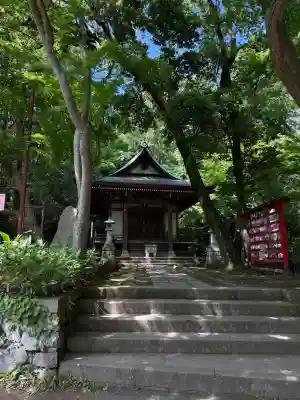 深大寺の{uncategorized: "未分類", other: "その他", undefined: "問題あり", building: "その他建物", grave: "お墓", sacred_gate: "鳥居", guardian: "狛犬", statue: "像", buddha: "仏像", history: "歴史", nature: "自然", garden: "庭園", animal: "動物", pagoda: "塔", temizu: "手水舎", mountain_gate: "山門・神門", sanctuary: "本殿・本堂", subordinate: "末社・摂社", art: "芸術", scenery: "景色", jizo: "地蔵", ema: "絵馬", goshuin: "御朱印", omikuji: "おみくじ", items: "授与品その他", amulet: "お守り", goshuincho: "御朱印帳", eats: "食事", festival: "お祭り", votive_dance: "神楽", shichigosan: "七五三参", wedding: "結婚式", experience: "体験その他", initially: "初詣", around: "周辺", anti_infection: "感染症対策"}