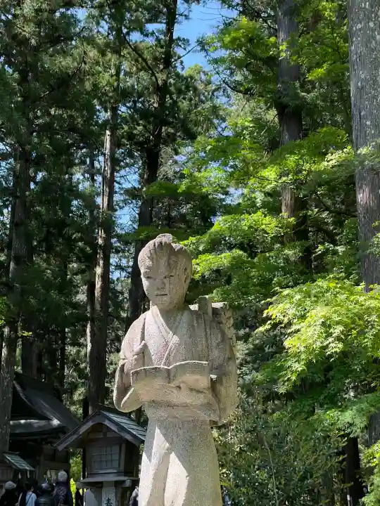 小國神社の{uncategorized: "未分類", other: "その他", undefined: "問題あり", building: "その他建物", grave: "お墓", sacred_gate: "鳥居", guardian: "狛犬", statue: "像", buddha: "仏像", history: "歴史", nature: "自然", garden: "庭園", animal: "動物", pagoda: "塔", temizu: "手水舎", mountain_gate: "山門・神門", sanctuary: "本殿・本堂", subordinate: "末社・摂社", art: "芸術", scenery: "景色", jizo: "地蔵", ema: "絵馬", goshuin: "御朱印", omikuji: "おみくじ", items: "授与品その他", amulet: "お守り", goshuincho: "御朱印帳", eats: "食事", festival: "お祭り", votive_dance: "神楽", shichigosan: "七五三参", wedding: "結婚式", experience: "体験その他", initially: "初詣", around: "周辺", anti_infection: "感染症対策"}