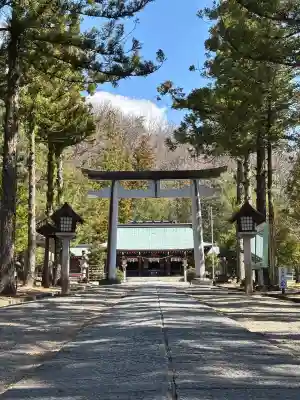 山梨縣護國神社の{uncategorized: "未分類", other: "その他", undefined: "問題あり", building: "その他建物", grave: "お墓", sacred_gate: "鳥居", guardian: "狛犬", statue: "像", buddha: "仏像", history: "歴史", nature: "自然", garden: "庭園", animal: "動物", pagoda: "塔", temizu: "手水舎", mountain_gate: "山門・神門", sanctuary: "本殿・本堂", subordinate: "末社・摂社", art: "芸術", scenery: "景色", jizo: "地蔵", ema: "絵馬", goshuin: "御朱印", omikuji: "おみくじ", items: "授与品その他", amulet: "お守り", goshuincho: "御朱印帳", eats: "食事", festival: "お祭り", votive_dance: "神楽", shichigosan: "七五三参", wedding: "結婚式", experience: "体験その他", initially: "初詣", around: "周辺", anti_infection: "感染症対策"}