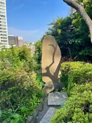 徳寿院の{uncategorized: "未分類", other: "その他", undefined: "問題あり", building: "その他建物", grave: "お墓", sacred_gate: "鳥居", guardian: "狛犬", statue: "像", buddha: "仏像", history: "歴史", nature: "自然", garden: "庭園", animal: "動物", pagoda: "塔", temizu: "手水舎", mountain_gate: "山門・神門", sanctuary: "本殿・本堂", subordinate: "末社・摂社", art: "芸術", scenery: "景色", jizo: "地蔵", ema: "絵馬", goshuin: "御朱印", omikuji: "おみくじ", items: "授与品その他", amulet: "お守り", goshuincho: "御朱印帳", eats: "食事", festival: "お祭り", votive_dance: "神楽", shichigosan: "七五三参", wedding: "結婚式", experience: "体験その他", initially: "初詣", around: "周辺", anti_infection: "感染症対策"}