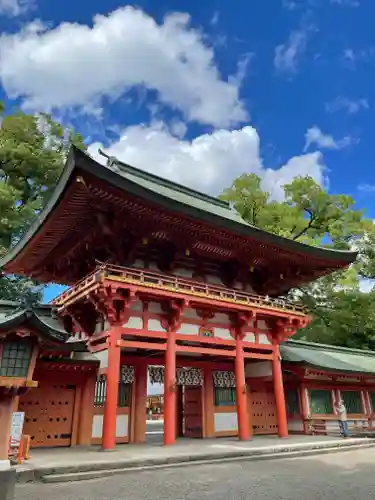 武蔵一宮氷川神社の山門