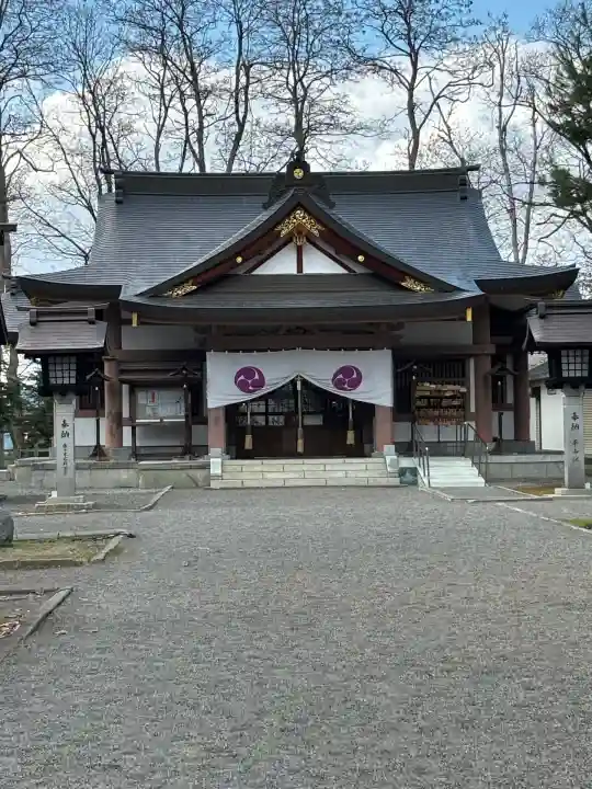 鷹栖神社の本殿・本堂