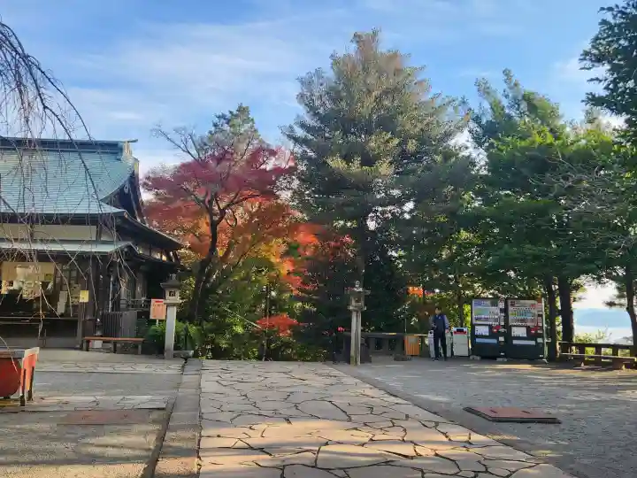 伊豆山神社の{uncategorized: "未分類", other: "その他", undefined: "問題あり", building: "その他建物", grave: "お墓", sacred_gate: "鳥居", guardian: "狛犬", statue: "像", buddha: "仏像", history: "歴史", nature: "自然", garden: "庭園", animal: "動物", pagoda: "塔", temizu: "手水舎", mountain_gate: "山門・神門", sanctuary: "本殿・本堂", subordinate: "末社・摂社", art: "芸術", scenery: "景色", jizo: "地蔵", ema: "絵馬", goshuin: "御朱印", omikuji: "おみくじ", items: "授与品その他", amulet: "お守り", goshuincho: "御朱印帳", eats: "食事", festival: "お祭り", votive_dance: "神楽", shichigosan: "七五三参", wedding: "結婚式", experience: "体験その他", initially: "初詣", around: "周辺", anti_infection: "感染症対策"}