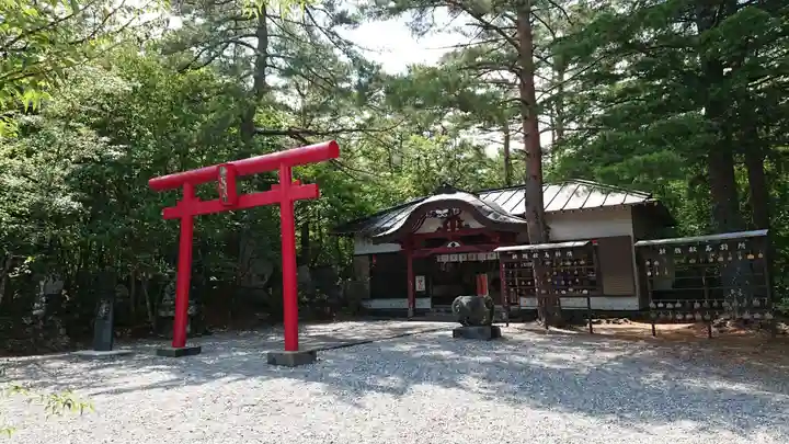 無戸室浅間神社(船津胎内神社)のその他建物