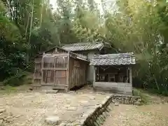 神明社の本殿