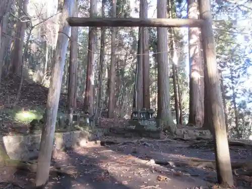 戸隠神社宝光社の末社・摂社