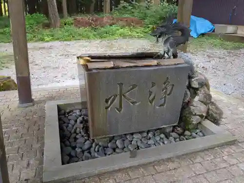 小池神明神社の手水舎