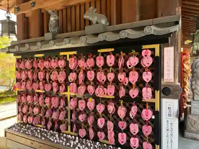 白山神社の{uncategorized: "未分類", other: "その他", undefined: "問題あり", building: "その他建物", grave: "お墓", sacred_gate: "鳥居", guardian: "狛犬", statue: "像", buddha: "仏像", history: "歴史", nature: "自然", garden: "庭園", animal: "動物", pagoda: "塔", temizu: "手水舎", mountain_gate: "山門・神門", sanctuary: "本殿・本堂", subordinate: "末社・摂社", art: "芸術", scenery: "景色", jizo: "地蔵", ema: "絵馬", goshuin: "御朱印", omikuji: "おみくじ", items: "授与品その他", amulet: "お守り", goshuincho: "御朱印帳", eats: "食事", festival: "お祭り", votive_dance: "神楽", shichigosan: "七五三参", wedding: "結婚式", experience: "体験その他", initially: "初詣", around: "周辺", anti_infection: "感染症対策"}