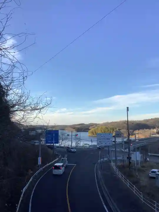 神明・白山社相殿の周辺