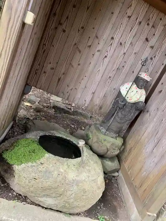 大連神社の手水舎