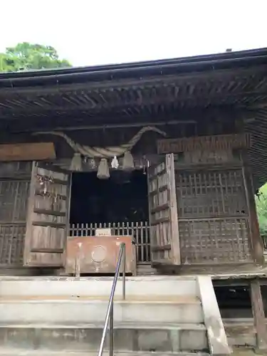 井戸神社の本殿