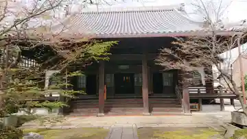 崇覚寺の本殿・本堂