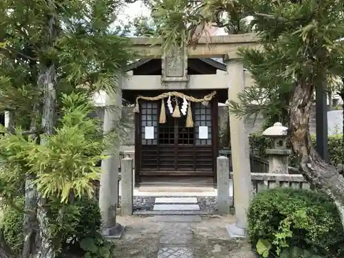 鶴羽根神社の鳥居