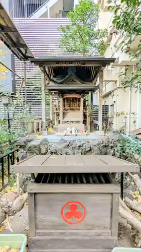 稲荷鬼王神社の末社・摂社