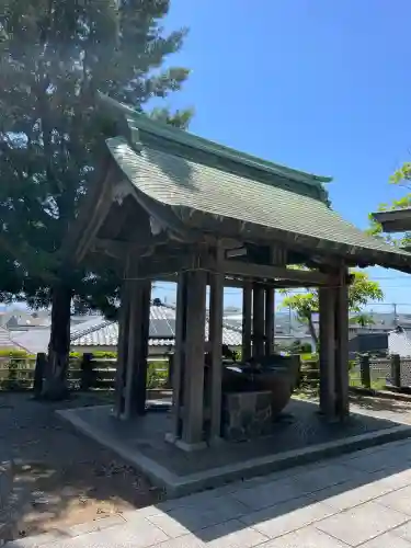 八幡神社の{uncategorized: "未分類", other: "その他", undefined: "問題あり", building: "その他建物", grave: "お墓", sacred_gate: "鳥居", guardian: "狛犬", statue: "像", buddha: "仏像", history: "歴史", nature: "自然", garden: "庭園", animal: "動物", pagoda: "塔", temizu: "手水舎", mountain_gate: "山門・神門", sanctuary: "本殿・本堂", subordinate: "末社・摂社", art: "芸術", scenery: "景色", jizo: "地蔵", ema: "絵馬", goshuin: "御朱印", omikuji: "おみくじ", items: "授与品その他", amulet: "お守り", goshuincho: "御朱印帳", eats: "食事", festival: "お祭り", votive_dance: "神楽", shichigosan: "七五三参", wedding: "結婚式", experience: "体験その他", initially: "初詣", around: "周辺", anti_infection: "感染症対策"}