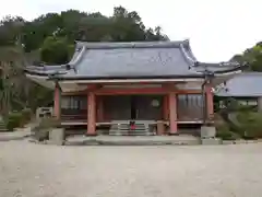 岩谷寺の本殿