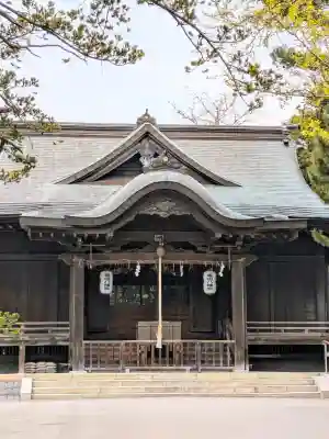 亀田八幡宮の{uncategorized: "未分類", other: "その他", undefined: "問題あり", building: "その他建物", grave: "お墓", sacred_gate: "鳥居", guardian: "狛犬", statue: "像", buddha: "仏像", history: "歴史", nature: "自然", garden: "庭園", animal: "動物", pagoda: "塔", temizu: "手水舎", mountain_gate: "山門・神門", sanctuary: "本殿・本堂", subordinate: "末社・摂社", art: "芸術", scenery: "景色", jizo: "地蔵", ema: "絵馬", goshuin: "御朱印", omikuji: "おみくじ", items: "授与品その他", amulet: "お守り", goshuincho: "御朱印帳", eats: "食事", festival: "お祭り", votive_dance: "神楽", shichigosan: "七五三参", wedding: "結婚式", experience: "体験その他", initially: "初詣", around: "周辺", anti_infection: "感染症対策"}