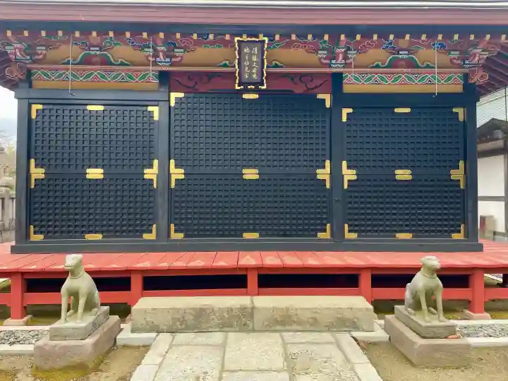 清瀧権現堂・地主妙見宮の{uncategorized: "未分類", other: "その他", undefined: "問題あり", building: "その他建物", grave: "お墓", sacred_gate: "鳥居", guardian: "狛犬", statue: "像", buddha: "仏像", history: "歴史", nature: "自然", garden: "庭園", animal: "動物", pagoda: "塔", temizu: "手水舎", mountain_gate: "山門・神門", sanctuary: "本殿・本堂", subordinate: "末社・摂社", art: "芸術", scenery: "景色", jizo: "地蔵", ema: "絵馬", goshuin: "御朱印", omikuji: "おみくじ", items: "授与品その他", amulet: "お守り", goshuincho: "御朱印帳", eats: "食事", festival: "お祭り", votive_dance: "神楽", shichigosan: "七五三参", wedding: "結婚式", experience: "体験その他", initially: "初詣", around: "周辺", anti_infection: "感染症対策"}