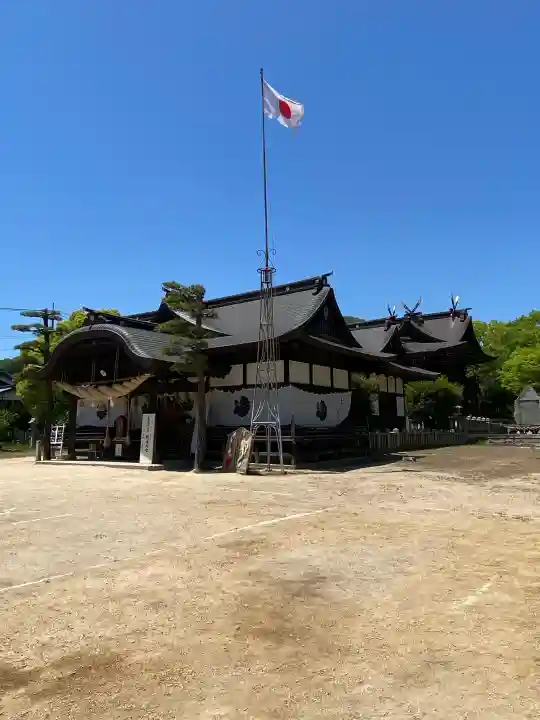 大浦神社の{uncategorized: "未分類", other: "その他", undefined: "問題あり", building: "その他建物", grave: "お墓", sacred_gate: "鳥居", guardian: "狛犬", statue: "像", buddha: "仏像", history: "歴史", nature: "自然", garden: "庭園", animal: "動物", pagoda: "塔", temizu: "手水舎", mountain_gate: "山門・神門", sanctuary: "本殿・本堂", subordinate: "末社・摂社", art: "芸術", scenery: "景色", jizo: "地蔵", ema: "絵馬", goshuin: "御朱印", omikuji: "おみくじ", items: "授与品その他", amulet: "お守り", goshuincho: "御朱印帳", eats: "食事", festival: "お祭り", votive_dance: "神楽", shichigosan: "七五三参", wedding: "結婚式", experience: "体験その他", initially: "初詣", around: "周辺", anti_infection: "感染症対策"}