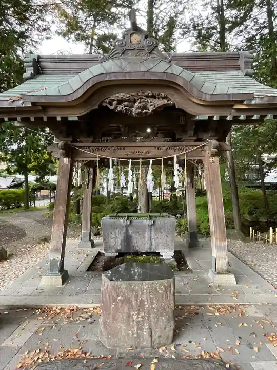 諏訪大社下社秋宮(長野県)