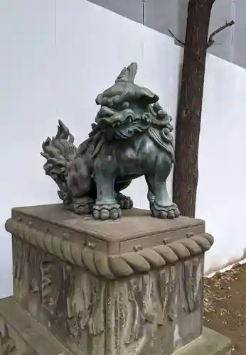 花園神社の狛犬