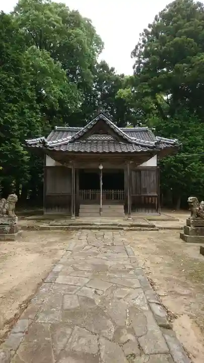 意布伎神社の本殿・本堂