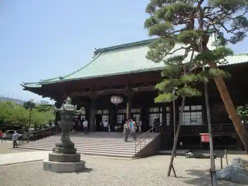 護国寺の本殿・本堂