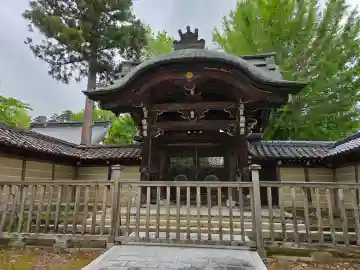 城端別院善徳寺の{uncategorized: "未分類", other: "その他", undefined: "問題あり", building: "その他建物", grave: "お墓", sacred_gate: "鳥居", guardian: "狛犬", statue: "像", buddha: "仏像", history: "歴史", nature: "自然", garden: "庭園", animal: "動物", pagoda: "塔", temizu: "手水舎", mountain_gate: "山門・神門", sanctuary: "本殿・本堂", subordinate: "末社・摂社", art: "芸術", scenery: "景色", jizo: "地蔵", ema: "絵馬", goshuin: "御朱印", omikuji: "おみくじ", items: "授与品その他", amulet: "お守り", goshuincho: "御朱印帳", eats: "食事", festival: "お祭り", votive_dance: "神楽", shichigosan: "七五三参", wedding: "結婚式", experience: "体験その他", initially: "初詣", around: "周辺", anti_infection: "感染症対策"}