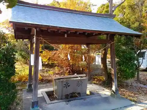 神明社（西川神明社）の手水舎