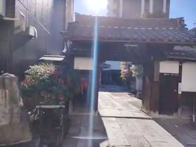 陽秀院の山門・神門