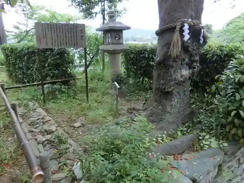 伊太祁曽神社の庭園