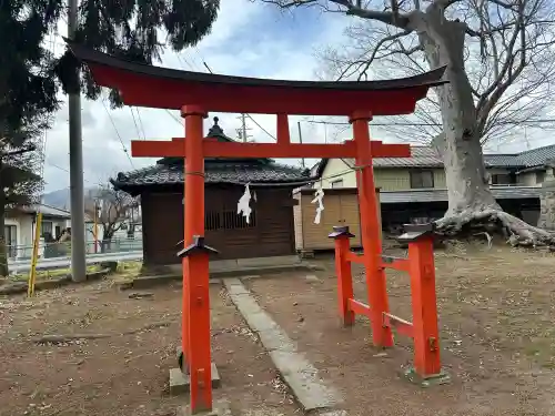 守田廼神社の{uncategorized: "未分類", other: "その他", undefined: "問題あり", building: "その他建物", grave: "お墓", sacred_gate: "鳥居", guardian: "狛犬", statue: "像", buddha: "仏像", history: "歴史", nature: "自然", garden: "庭園", animal: "動物", pagoda: "塔", temizu: "手水舎", mountain_gate: "山門・神門", sanctuary: "本殿・本堂", subordinate: "末社・摂社", art: "芸術", scenery: "景色", jizo: "地蔵", ema: "絵馬", goshuin: "御朱印", omikuji: "おみくじ", items: "授与品その他", amulet: "お守り", goshuincho: "御朱印帳", eats: "食事", festival: "お祭り", votive_dance: "神楽", shichigosan: "七五三参", wedding: "結婚式", experience: "体験その他", initially: "初詣", around: "周辺", anti_infection: "感染症対策"}
