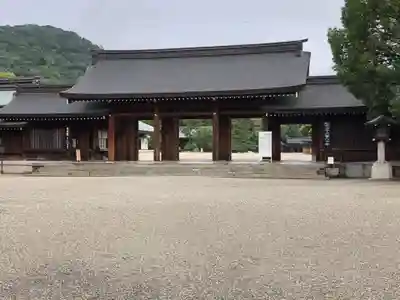 橿原神宮の山門・神門