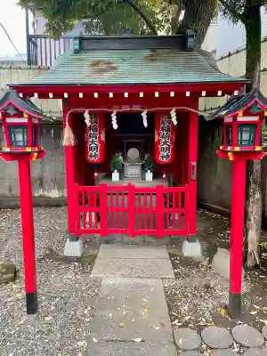 馬場子育稲荷神社の{uncategorized: "未分類", other: "その他", undefined: "問題あり", building: "その他建物", grave: "お墓", sacred_gate: "鳥居", guardian: "狛犬", statue: "像", buddha: "仏像", history: "歴史", nature: "自然", garden: "庭園", animal: "動物", pagoda: "塔", temizu: "手水舎", mountain_gate: "山門・神門", sanctuary: "本殿・本堂", subordinate: "末社・摂社", art: "芸術", scenery: "景色", jizo: "地蔵", ema: "絵馬", goshuin: "御朱印", omikuji: "おみくじ", items: "授与品その他", amulet: "お守り", goshuincho: "御朱印帳", eats: "食事", festival: "お祭り", votive_dance: "神楽", shichigosan: "七五三参", wedding: "結婚式", experience: "体験その他", initially: "初詣", around: "周辺", anti_infection: "感染症対策"}