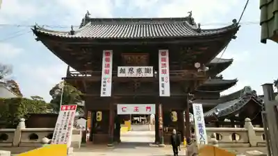 西大寺の山門・神門