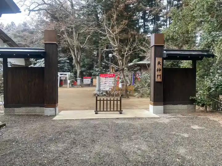 水戸八幡宮の{uncategorized: "未分類", other: "その他", undefined: "問題あり", building: "その他建物", grave: "お墓", sacred_gate: "鳥居", guardian: "狛犬", statue: "像", buddha: "仏像", history: "歴史", nature: "自然", garden: "庭園", animal: "動物", pagoda: "塔", temizu: "手水舎", mountain_gate: "山門・神門", sanctuary: "本殿・本堂", subordinate: "末社・摂社", art: "芸術", scenery: "景色", jizo: "地蔵", ema: "絵馬", goshuin: "御朱印", omikuji: "おみくじ", items: "授与品その他", amulet: "お守り", goshuincho: "御朱印帳", eats: "食事", festival: "お祭り", votive_dance: "神楽", shichigosan: "七五三参", wedding: "結婚式", experience: "体験その他", initially: "初詣", around: "周辺", anti_infection: "感染症対策"}