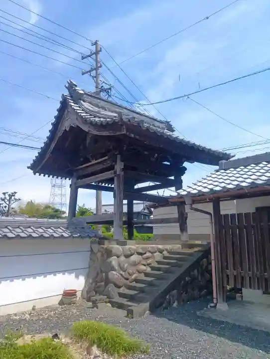 広蓮寺の{uncategorized: "未分類", other: "その他", undefined: "問題あり", building: "その他建物", grave: "お墓", sacred_gate: "鳥居", guardian: "狛犬", statue: "像", buddha: "仏像", history: "歴史", nature: "自然", garden: "庭園", animal: "動物", pagoda: "塔", temizu: "手水舎", mountain_gate: "山門・神門", sanctuary: "本殿・本堂", subordinate: "末社・摂社", art: "芸術", scenery: "景色", jizo: "地蔵", ema: "絵馬", goshuin: "御朱印", omikuji: "おみくじ", items: "授与品その他", amulet: "お守り", goshuincho: "御朱印帳", eats: "食事", festival: "お祭り", votive_dance: "神楽", shichigosan: "七五三参", wedding: "結婚式", experience: "体験その他", initially: "初詣", around: "周辺", anti_infection: "感染症対策"}