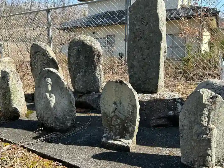 御嶽神社の{uncategorized: "未分類", other: "その他", undefined: "問題あり", building: "その他建物", grave: "お墓", sacred_gate: "鳥居", guardian: "狛犬", statue: "像", buddha: "仏像", history: "歴史", nature: "自然", garden: "庭園", animal: "動物", pagoda: "塔", temizu: "手水舎", mountain_gate: "山門・神門", sanctuary: "本殿・本堂", subordinate: "末社・摂社", art: "芸術", scenery: "景色", jizo: "地蔵", ema: "絵馬", goshuin: "御朱印", omikuji: "おみくじ", items: "授与品その他", amulet: "お守り", goshuincho: "御朱印帳", eats: "食事", festival: "お祭り", votive_dance: "神楽", shichigosan: "七五三参", wedding: "結婚式", experience: "体験その他", initially: "初詣", around: "周辺", anti_infection: "感染症対策"}
