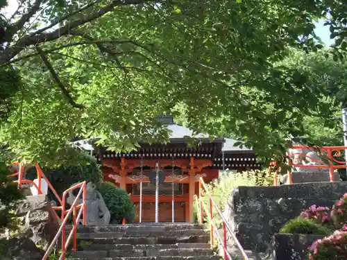 観音寺の本殿・本堂