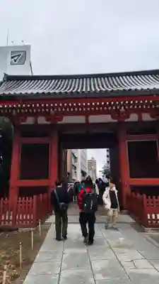 浅草神社の山門・神門
