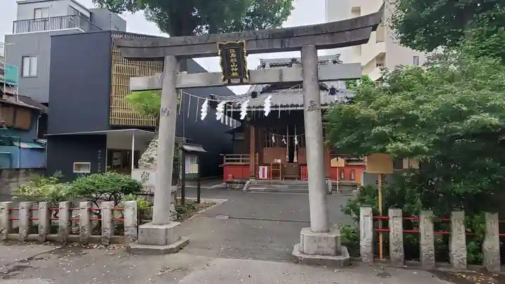 江島杉山神社の鳥居
