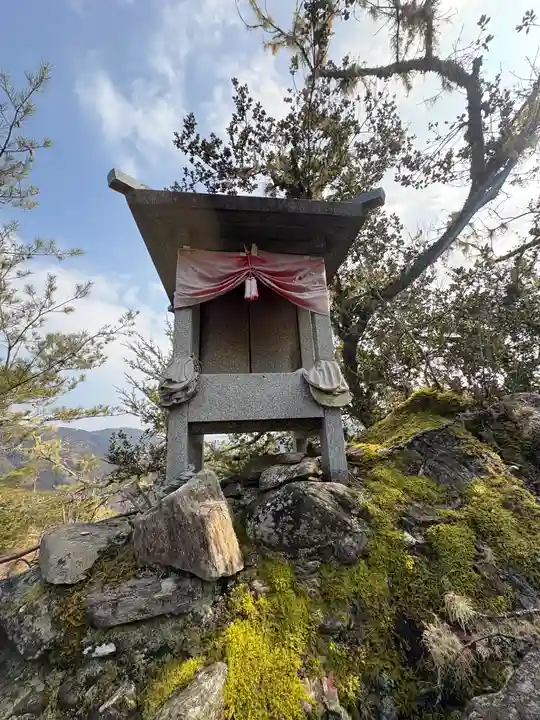 岩屋寺奥の院(白山権現)の本殿・本堂