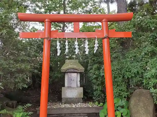 荒井神社の末社・摂社