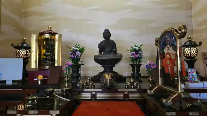 西新井大師総持寺の{uncategorized: "未分類", other: "その他", undefined: "問題あり", building: "その他建物", grave: "お墓", sacred_gate: "鳥居", guardian: "狛犬", statue: "像", buddha: "仏像", history: "歴史", nature: "自然", garden: "庭園", animal: "動物", pagoda: "塔", temizu: "手水舎", mountain_gate: "山門・神門", sanctuary: "本殿・本堂", subordinate: "末社・摂社", art: "芸術", scenery: "景色", jizo: "地蔵", ema: "絵馬", goshuin: "御朱印", omikuji: "おみくじ", items: "授与品その他", amulet: "お守り", goshuincho: "御朱印帳", eats: "食事", festival: "お祭り", votive_dance: "神楽", shichigosan: "七五三参", wedding: "結婚式", experience: "体験その他", initially: "初詣", around: "周辺", anti_infection: "感染症対策"}