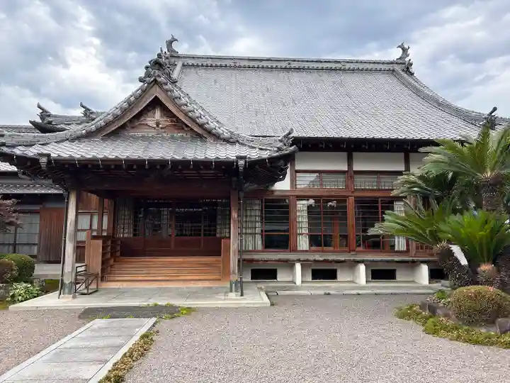 三福寺の本殿・本堂