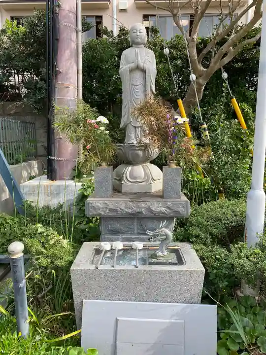 最福寺別院江の島大師の手水舎