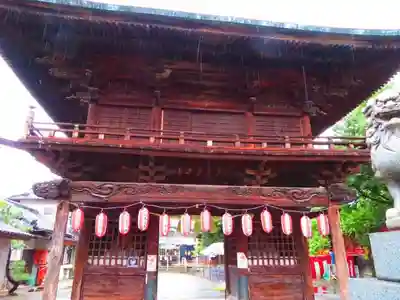 穴切大神社の山門・神門