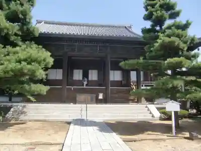 常楽寺の本殿・本堂